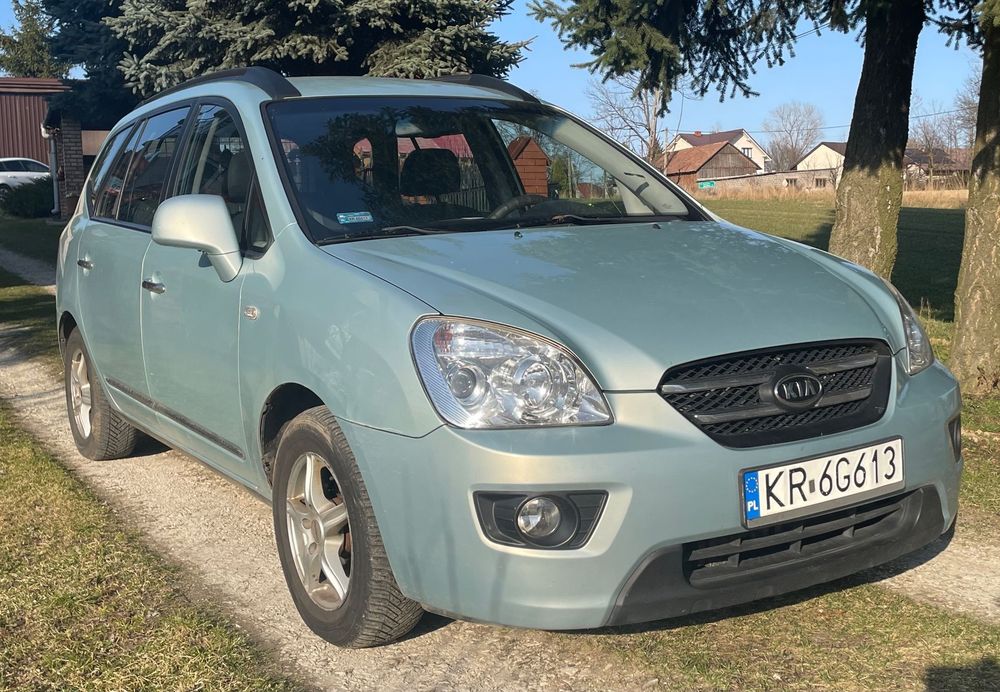 Kia Carens