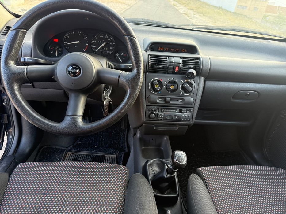 Opel corda 1.4 SI