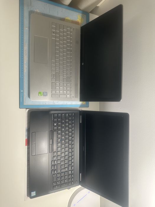 Vendo 2 Portáteis