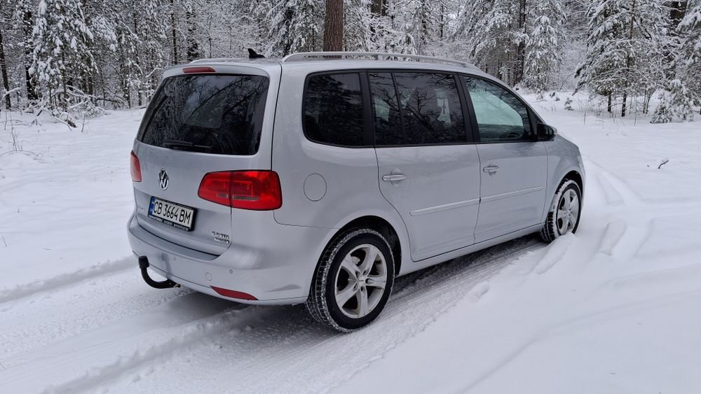 Продам wv  Touran 2.0 TDI  2011 року .
