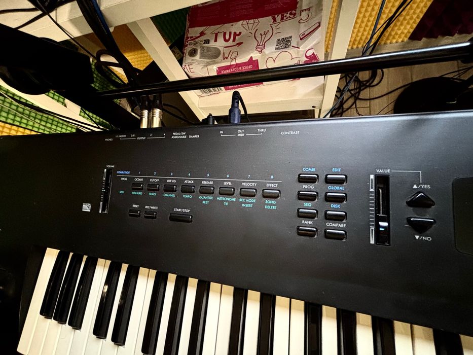 Korg X2  Syntezator Kult
