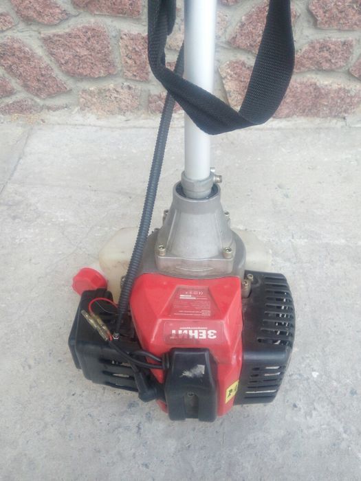 Продам бензинову косу ЗЕНИТ