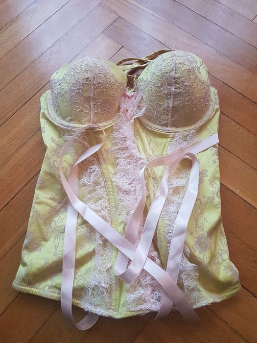 Gorset firmy Victoria Secret