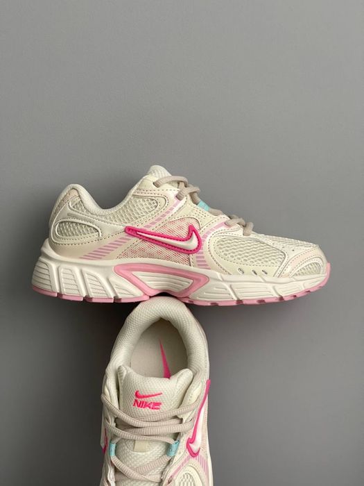 Кросівки Жіночі Nike V5 RNR Beige Pink 36-41 Топ якість зручні