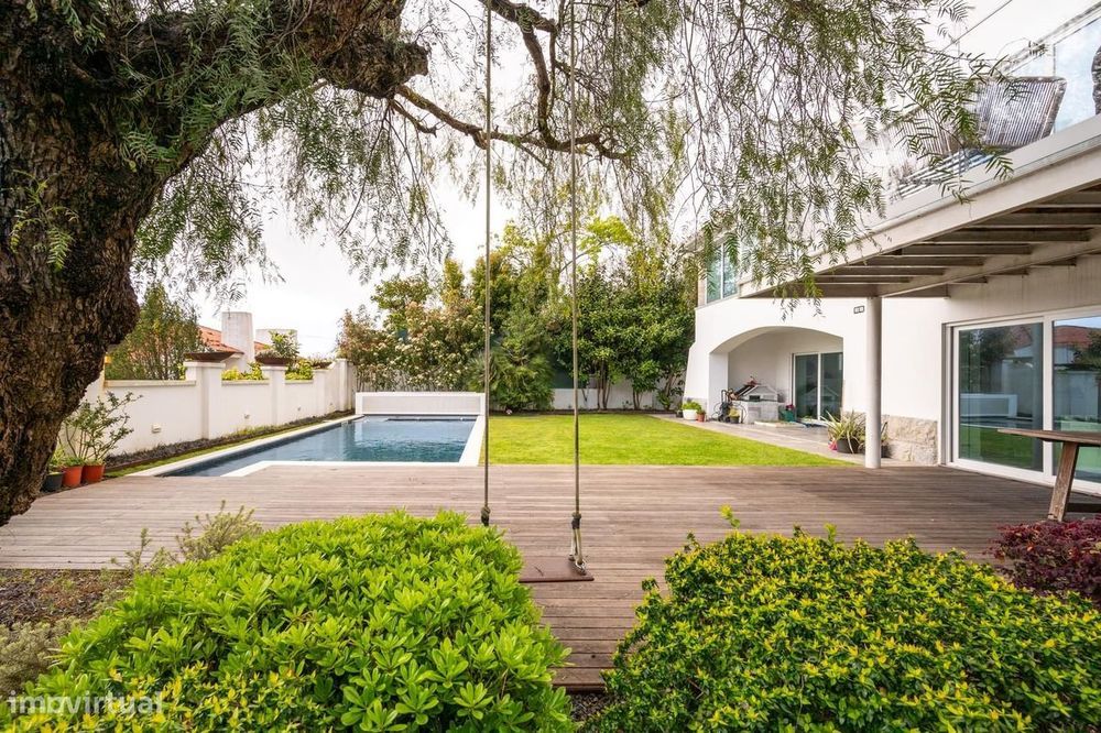 Moradia T7 com piscina, Restelo, Lisboa