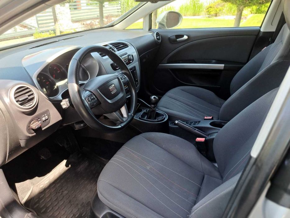 Seat Leon 1,6 TDi 105ps # Klimatronik Navi Alus # Serwis # Zamiana #