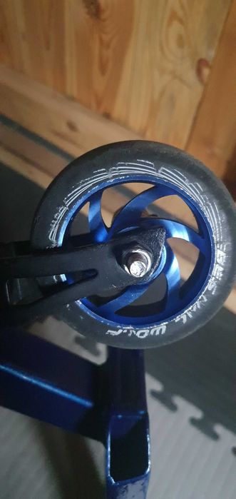 Hulajnoga Pro
Bestial wolf Booster B10