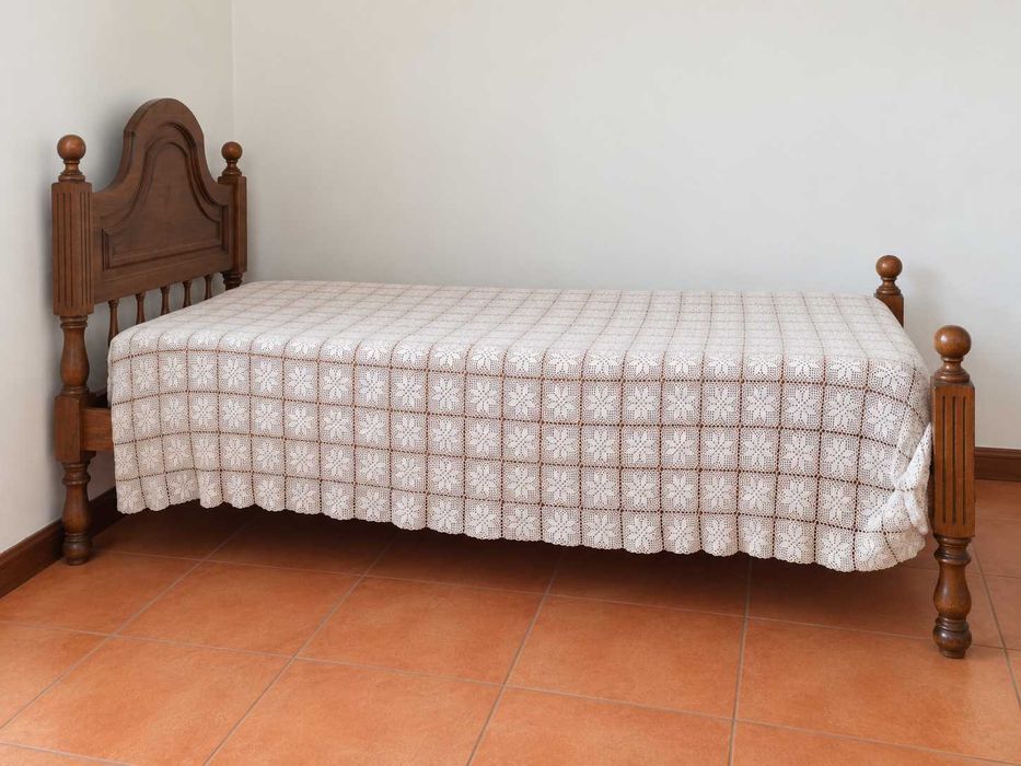 Cama de Solteiro de Estilo Clássico
