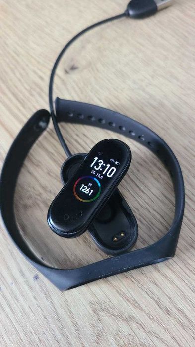Фітнес-трекер Xiaomi Mi Smart Band 4 Black б/у