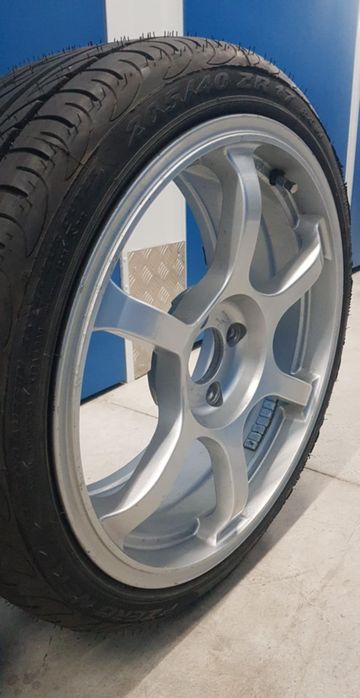 Jantes especiais Rota Boost 4x100 com pneus