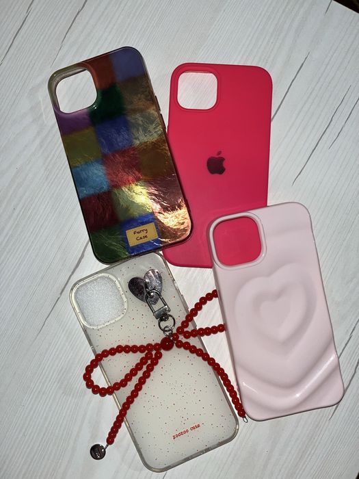 Чохли на IPhone 13