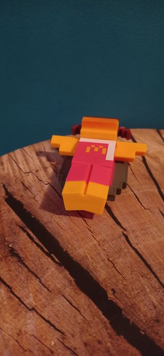 McDonald's Mojang Minecraft Birdie Wings figurka akcji 2025 r.