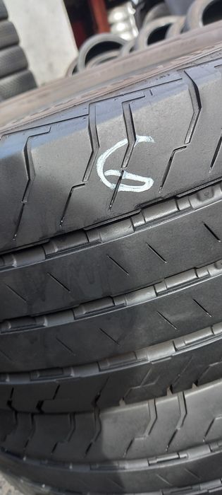 Opony używane 235/65/16c continental 2x6 mm 2020