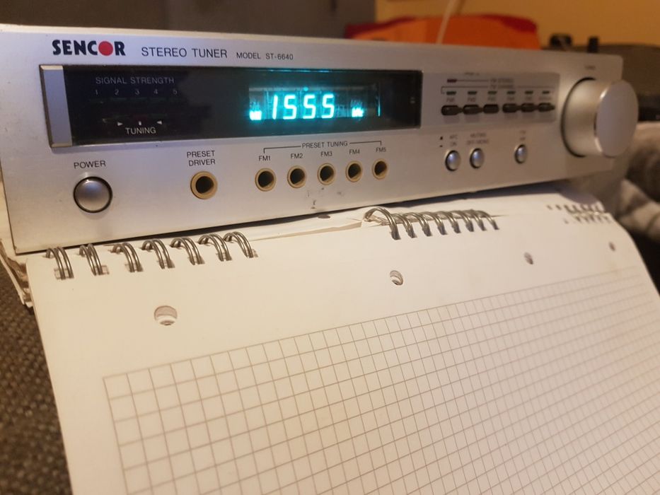 Sencor stereo tuner st6040