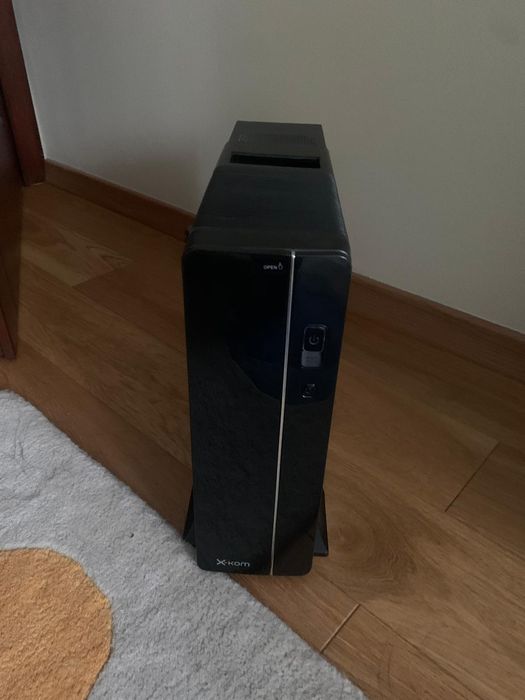 Komputer stacjonarny