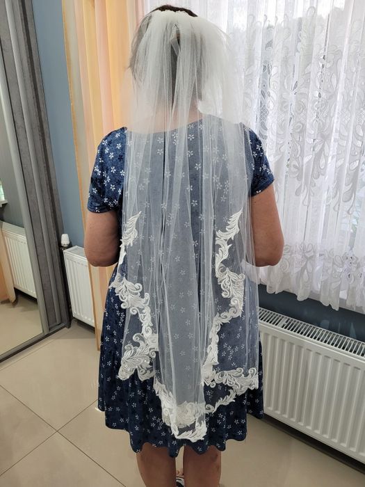 Welon ecru z koronką