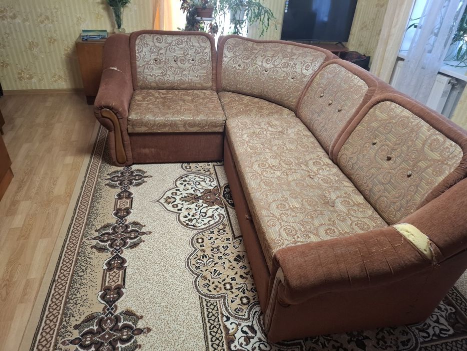 Продам кутовий диван