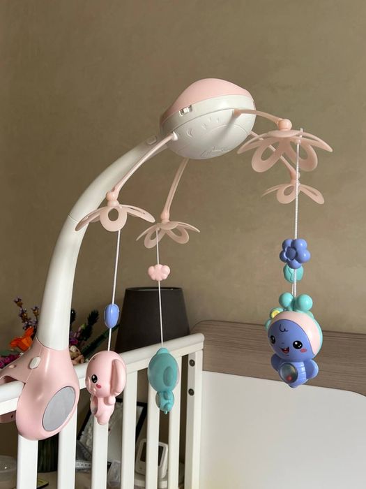 Мобіль в ліжечко