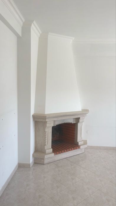 Sala/quarto para arrendar em fernão ferro, Quinta das laranjeiras, 450€ -Entrada imediata