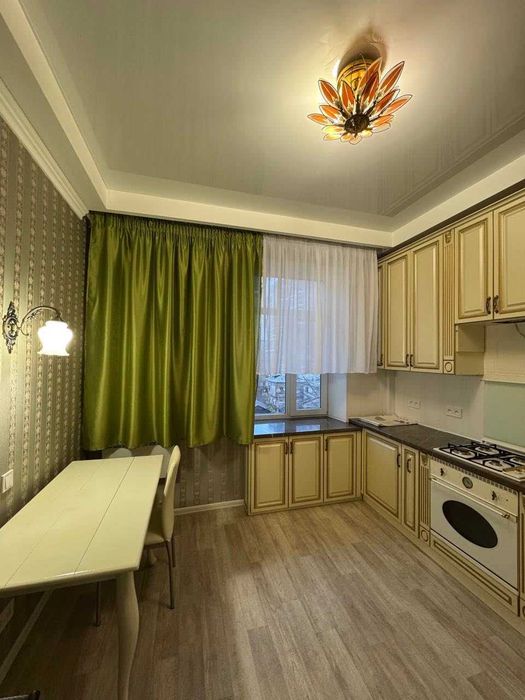 Продам уютную 2к квартиру 54 м2 кирпичный дом пр Леси Украинки (Пушкина) - View 6