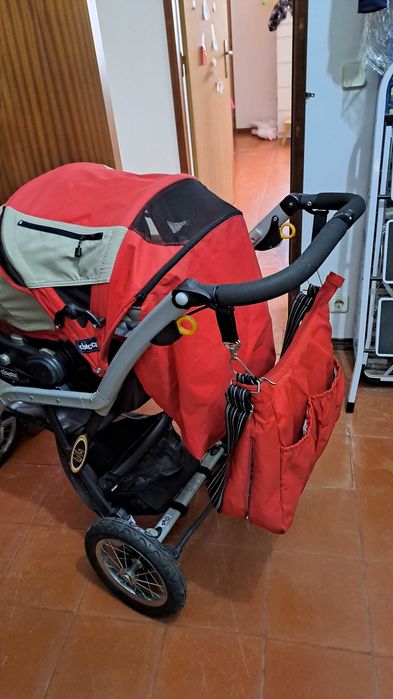 Carrinho de bebe Chicco s3 trio URGENTE!