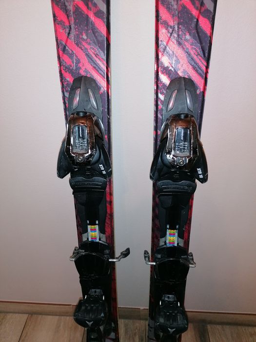 Narty zjazdowe Atomic Nomad