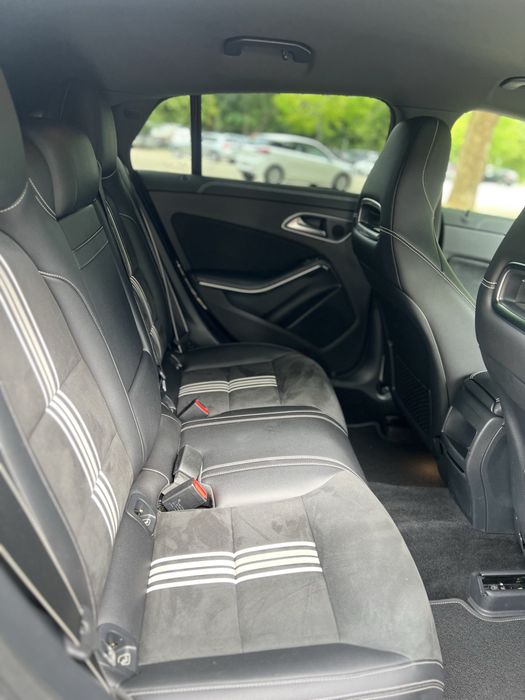 Mercedes-Benz CLA 200 Shooting Brake AMG Line