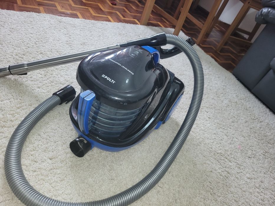 Aspirador Polti a água