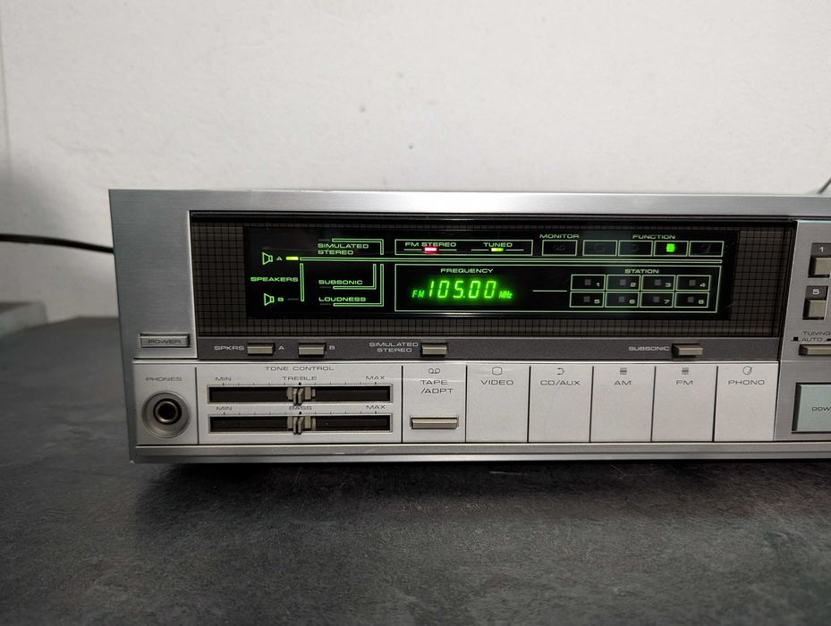 Cтерео ресивер Pioneer SX-40.