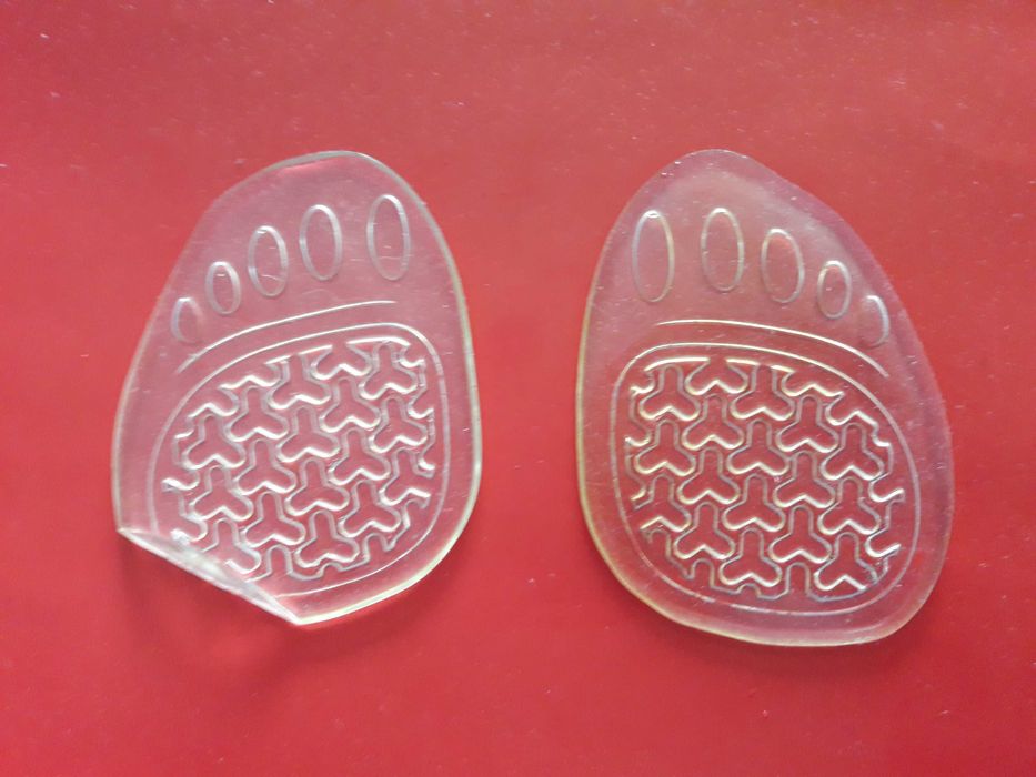 Гелеві устілки Avon.