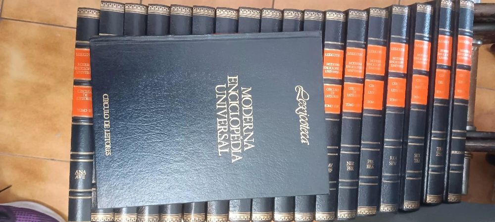 Enciclopedia moderna Universal