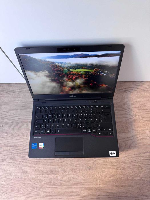 Fujitsu U7311 11Gen FHD IPS 4G модем, зарядка від Повер Банка є 100шт