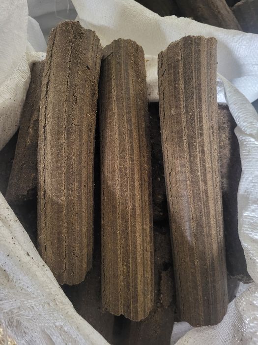 Топливный брикет. Продаж паливного брикета