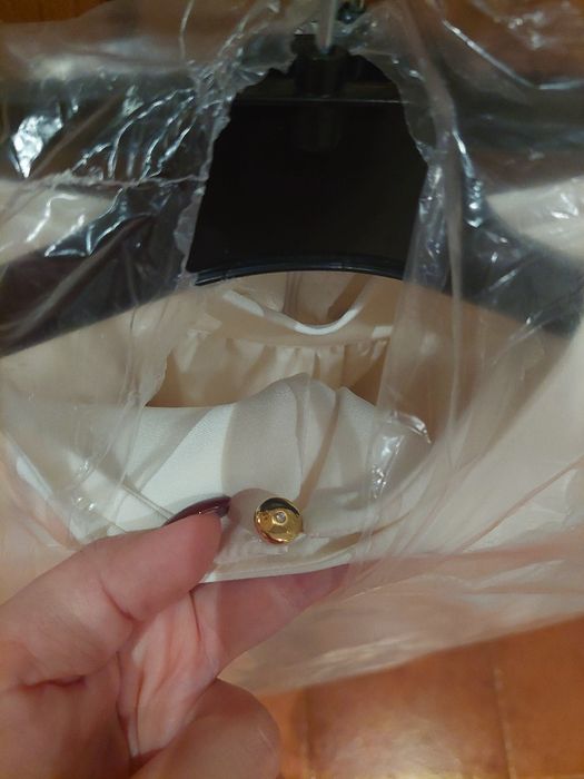 Conjunto top e saia branca