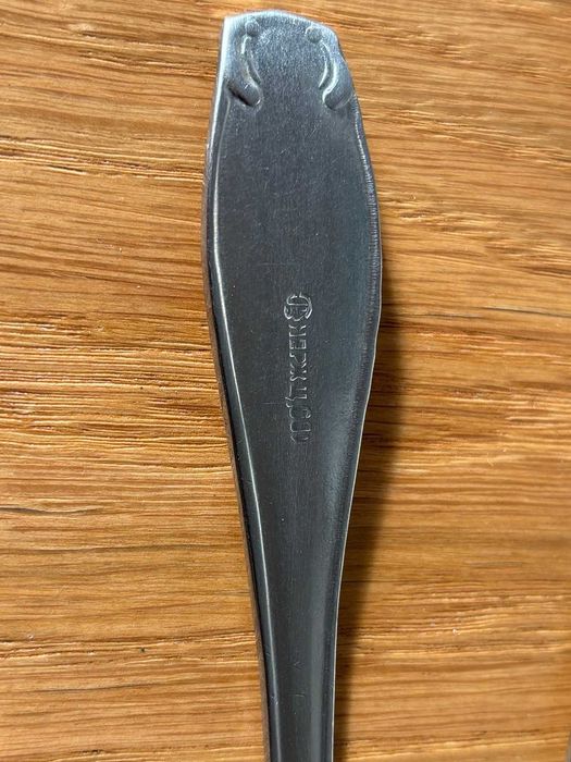 Набори столових приборів ложки, виделки