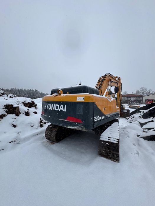 Екскаватор Hyundai Robex 220  2014 5900мг 22тон  JCB JS22O VOLVO EC220