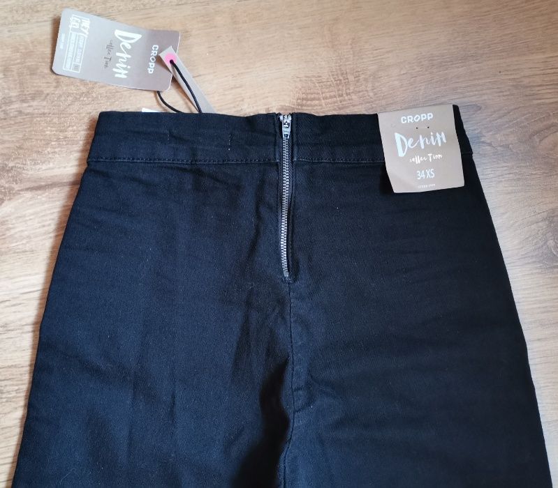 Czarne jegginsy Cropp r. 34/XS nowe z metką