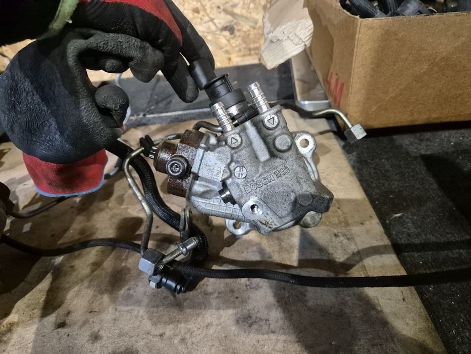 Pompa wtryskowa bmw x1 e84 e90 e91 e93 n47