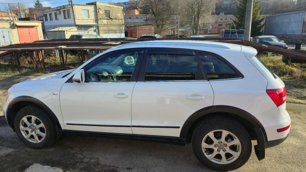 Продам AUDI Q5 2.0 TDI