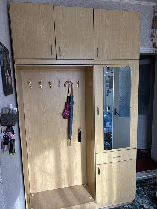 Шкаф в прихожую