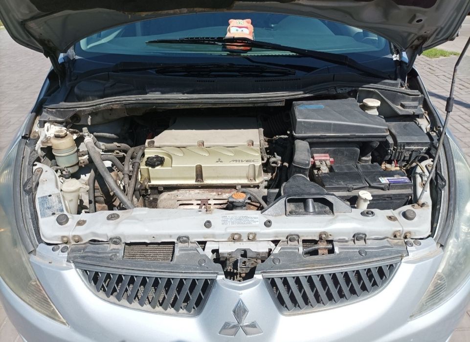 Mitsubishi grandis 7мест