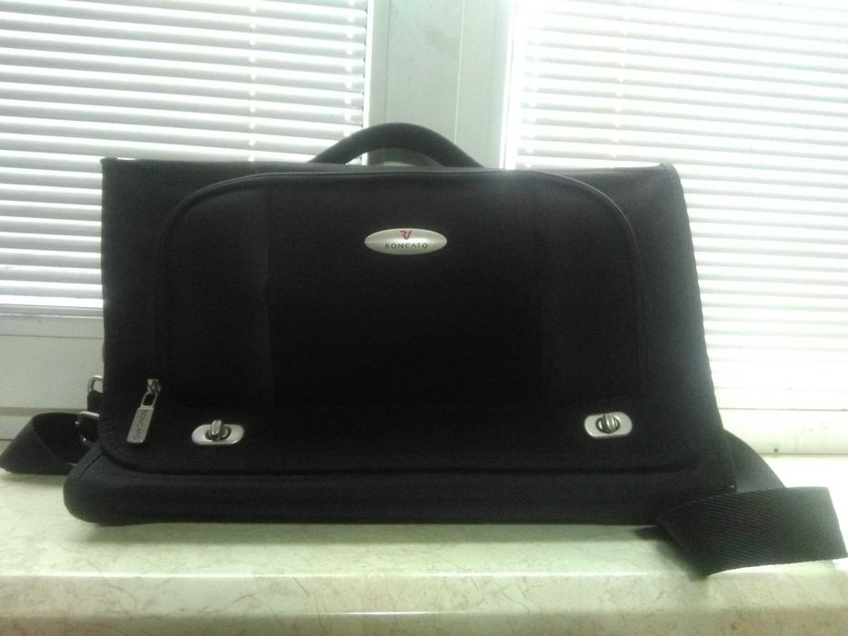Сумка Roncato  Италия для ноутбука 15,4