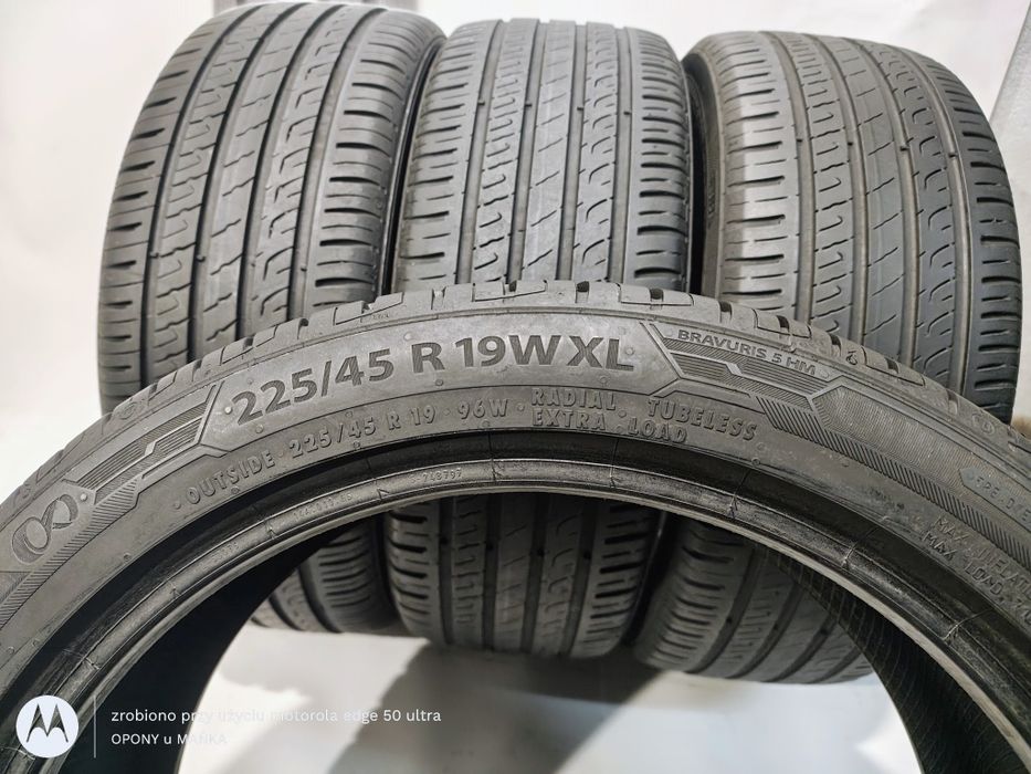 4x225/45/19  Barum Bravuris 5 HM  XL 7.3mm