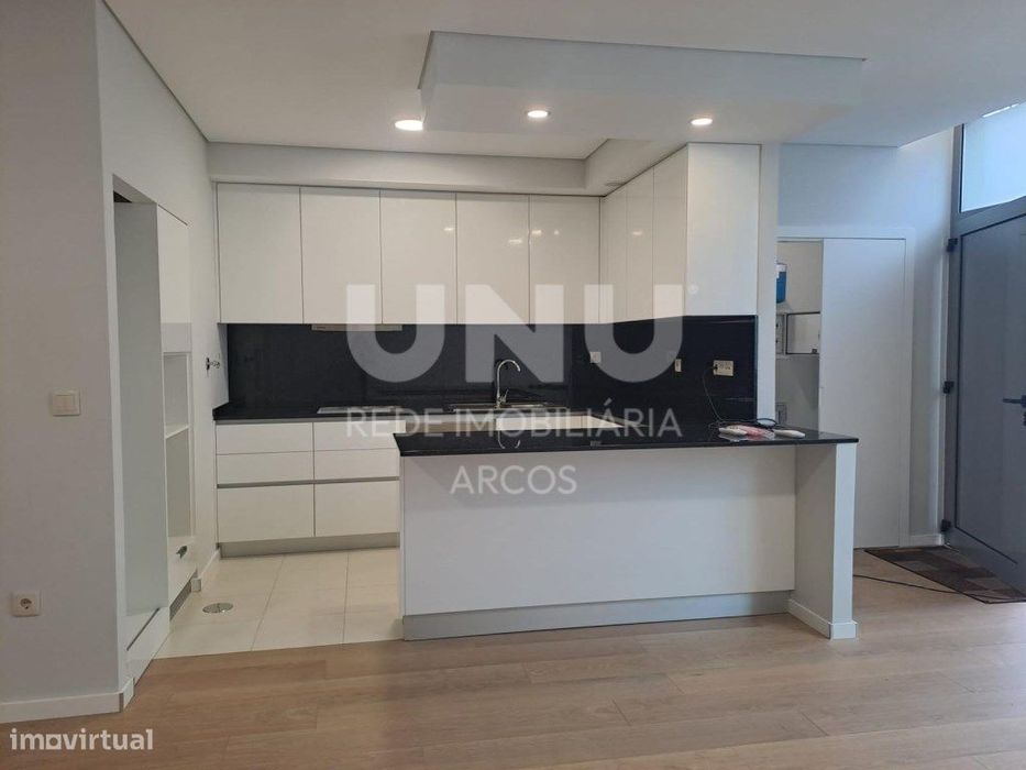 Apartamento T2 — Arcos De Valdevez (São Paio) E Giela, Viana do Castelo
