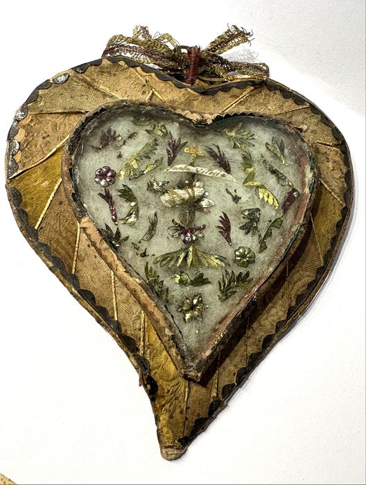 Fantástico antigo registo relicário com relíquia da Santa Vitória