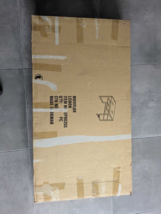 Secretária de aluminio e vidro