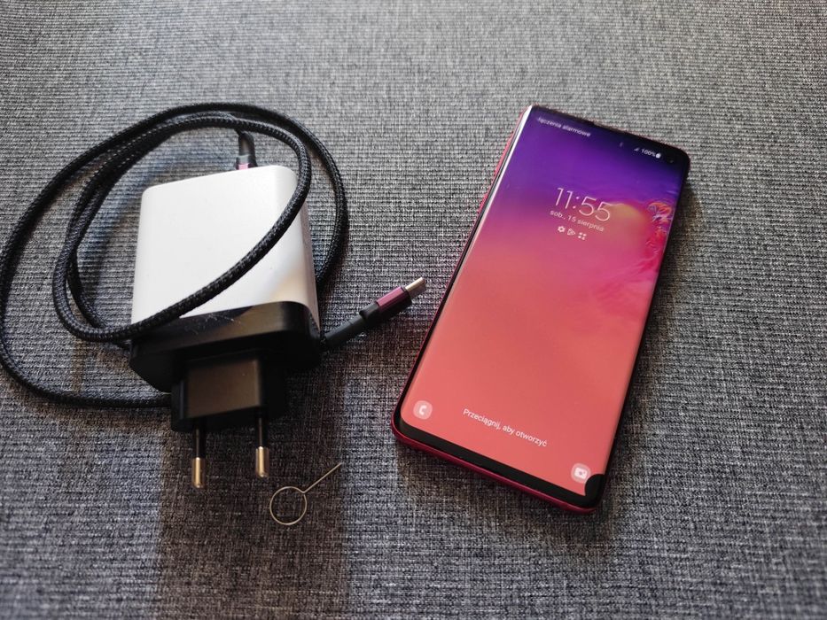 Samsung S10 8GB RAM, 128GB ROM bez obić i prawie bez rys.