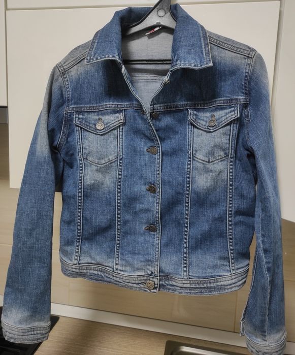 Жіночий верхній одяг