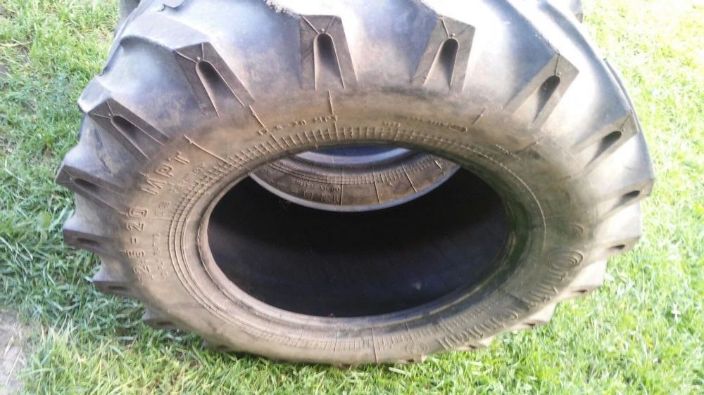 Para opony Rolnicze napędowe 12.5 - R 20 Continental 10PR z Niemiec