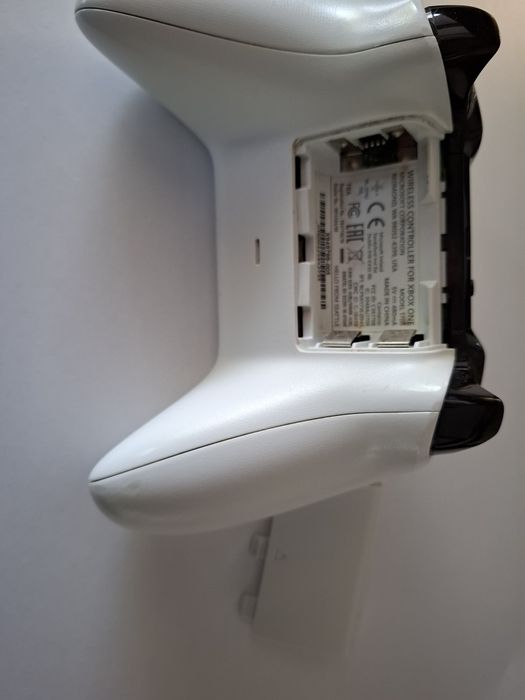 Pad xbox one s/x series Pc model 1708 z wadą